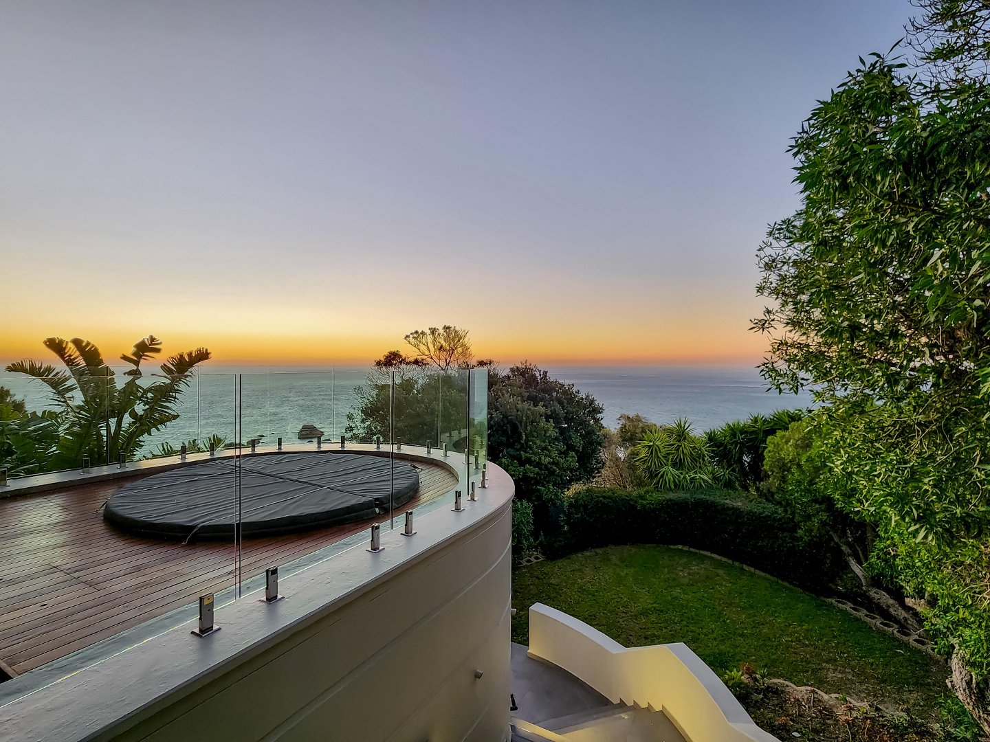 7 Bedroom Property for Sale in Llandudno Western Cape